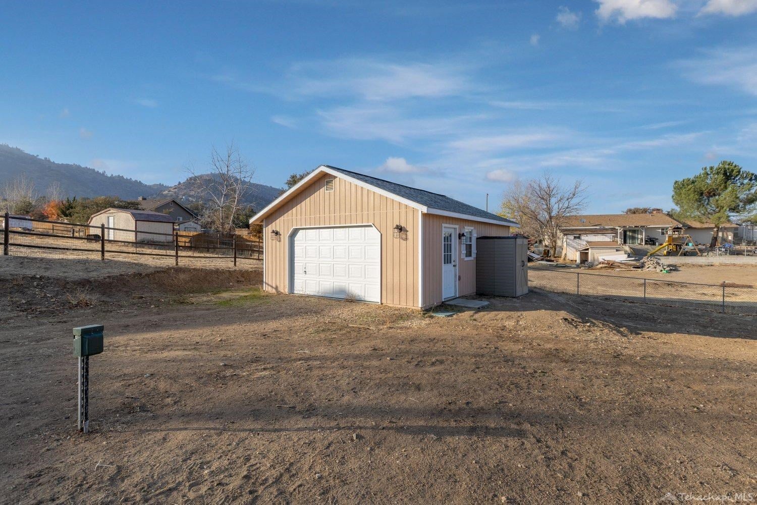 21217 Ridgeway Drive Tehachapi, CA 93561 - Photo 42 of 46 Gallery Image 42