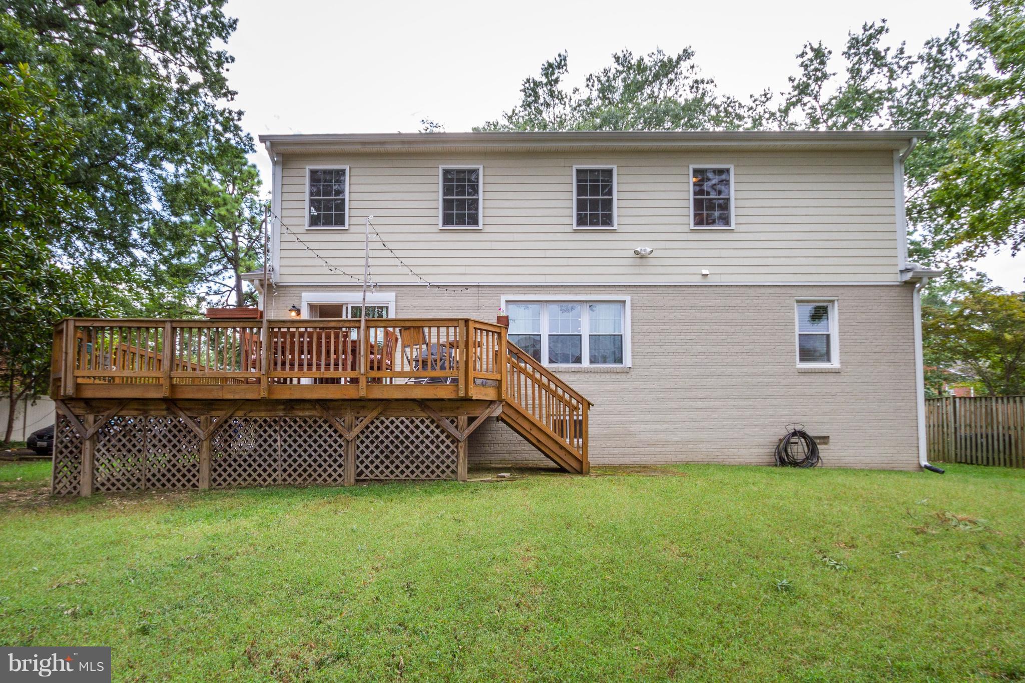 707 West Glebe Road Alexandria, VA 22305 - Photo 22 of 24 1/4 acre lot, large outdoor space, large deck