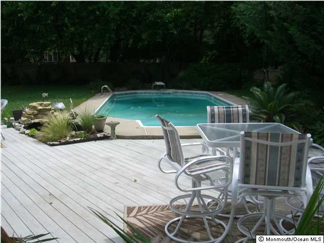 926 Woodview Road Brielle, NJ 08730 - Photo 3 of 4 Additional Photo