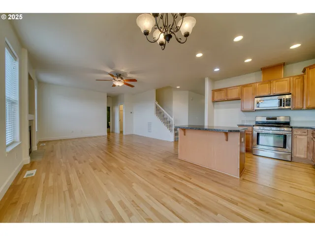 $598,000 | 52036 Southeast Icenogle Loop, Scappoose, OR 97056