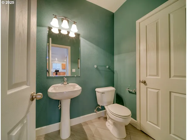 $598,000 | 52036 Southeast Icenogle Loop, Scappoose, OR 97056