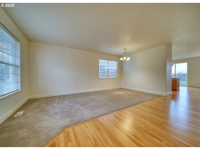 $598,000 | 52036 Southeast Icenogle Loop, Scappoose, OR 97056