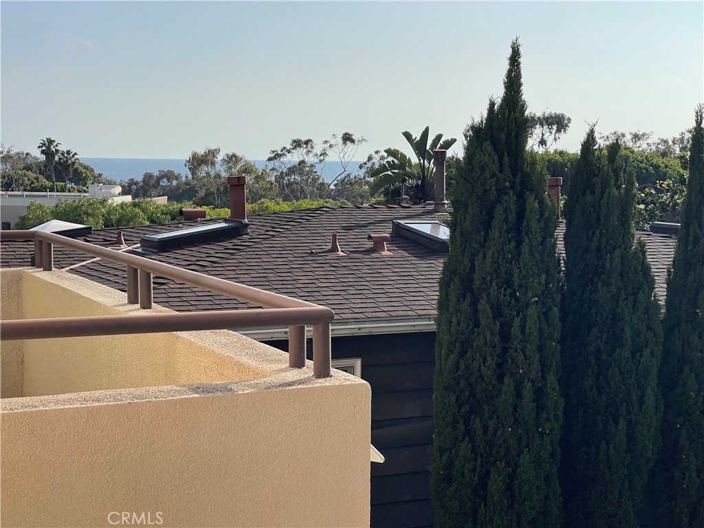 352 Y Place, Unit B Laguna Beach, CA 92651 - Photo 4 of 20 a view of a house with a swimming pool