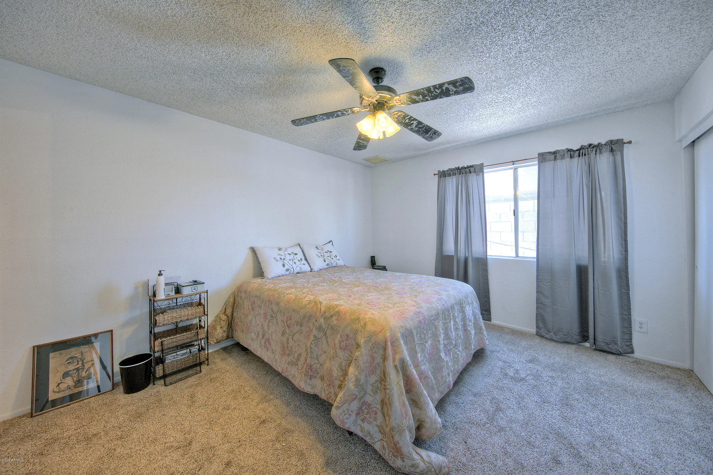 7152 West Merrell Street Phoenix, AZ 85033 - Photo 16 of 23 7152WMerrell016