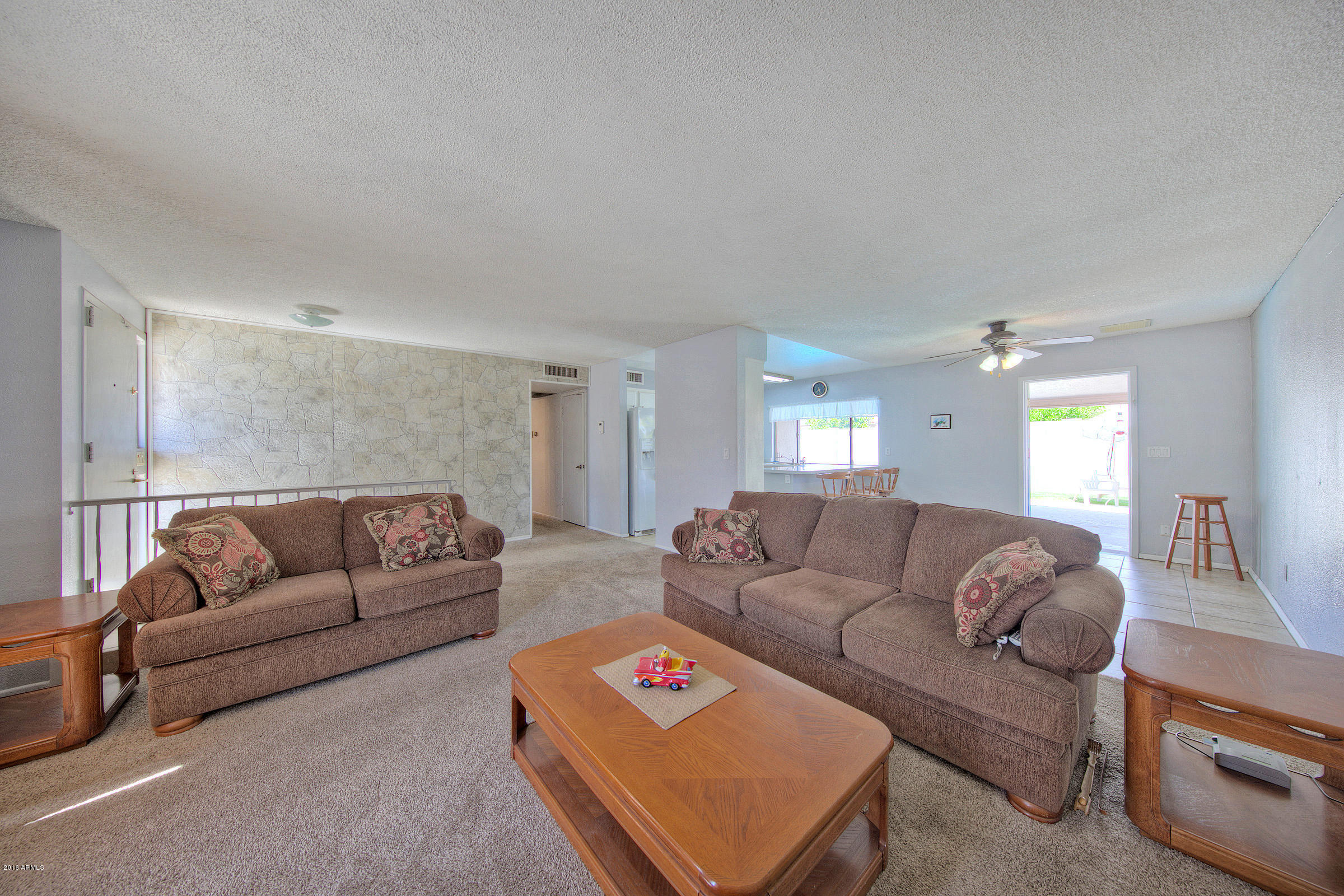 7152 West Merrell Street Phoenix, AZ 85033 - Photo 6 of 23 7152WMerrell006