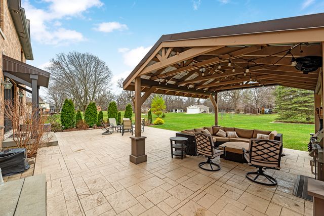 a view of outdoor space yard deck and patio