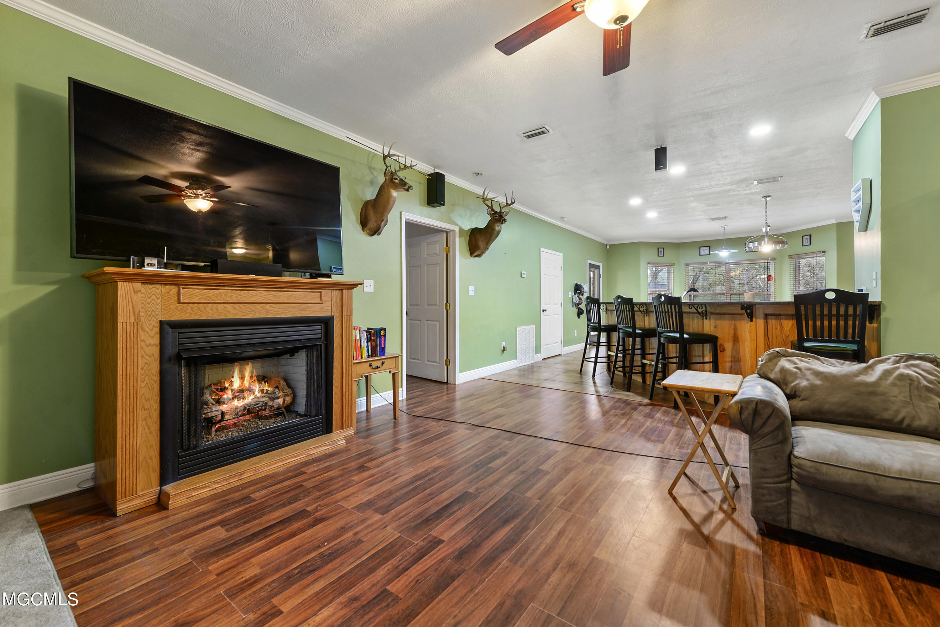 12630 Forts Lake Road Moss Point, MS 39562 - Photo 5 of 34 D427C5E9-01E9-48C1-86CB-A9B13674773D