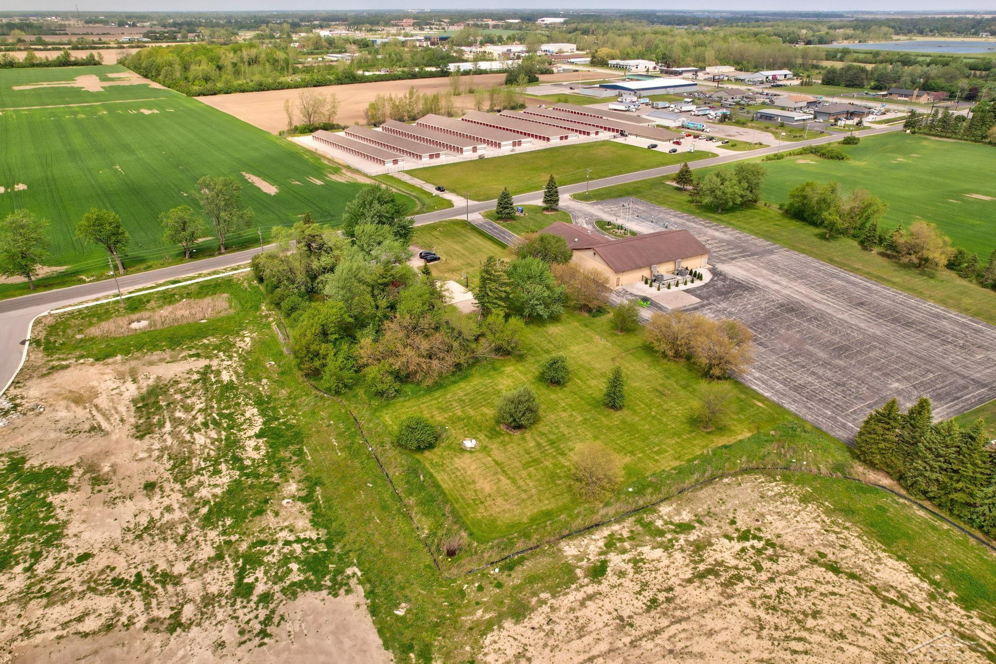 3285 Kochville Road Saginaw, MI 48604 - Photo 48 of 52