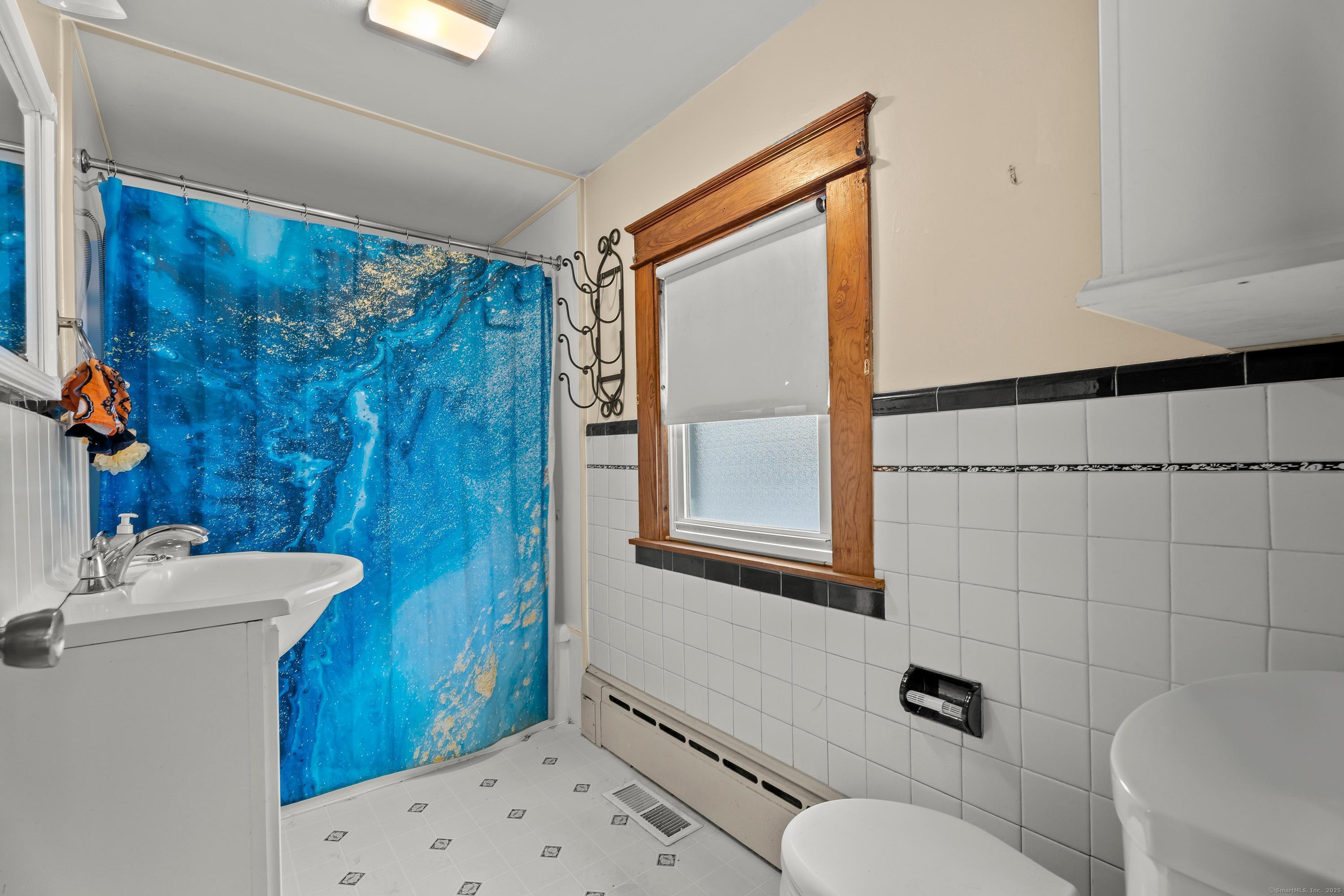 9 Virginia Avenue Enfield, CT 06082 - Photo 25 of 32