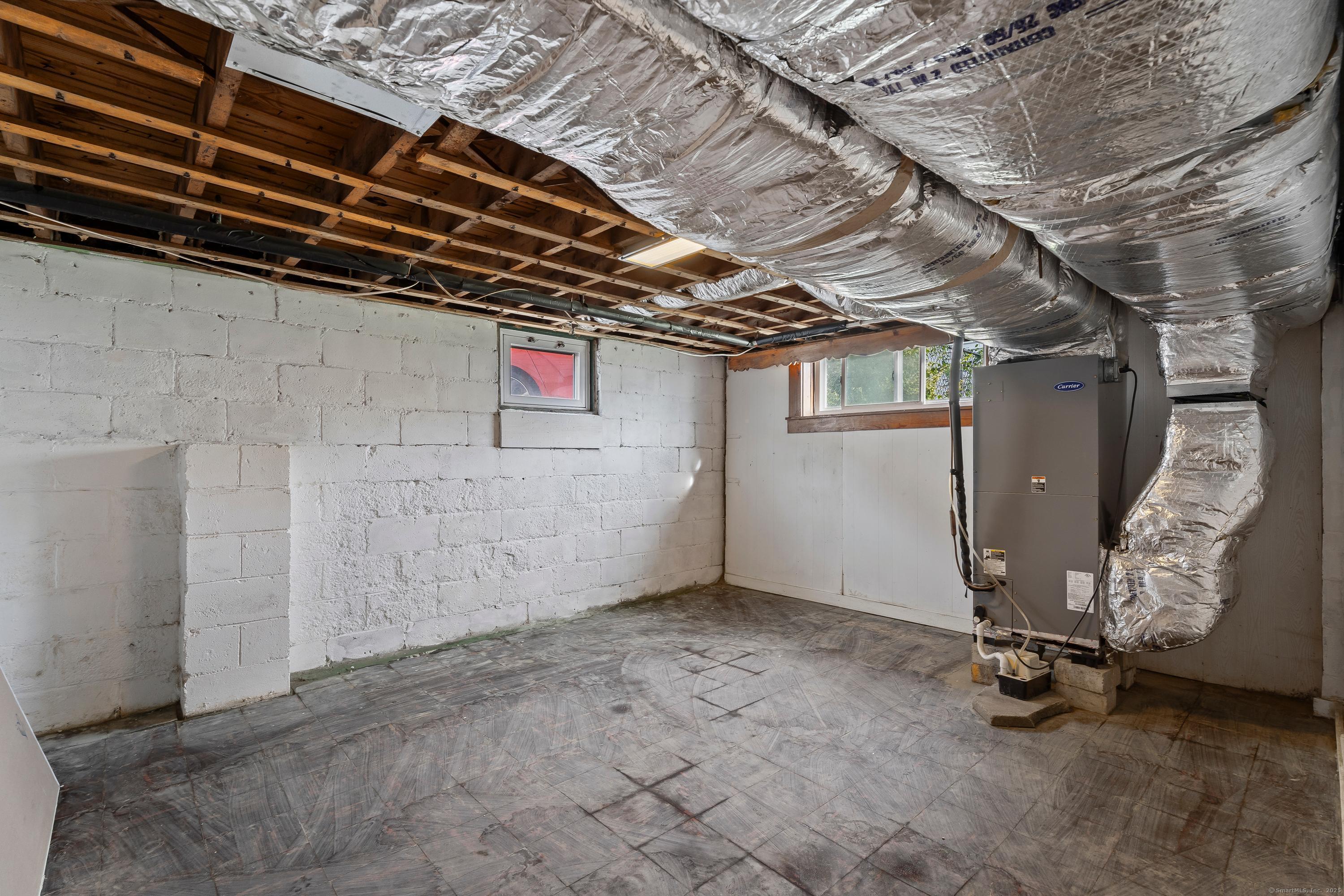 9 Virginia Avenue Enfield, CT 06082 - Photo 29 of 32