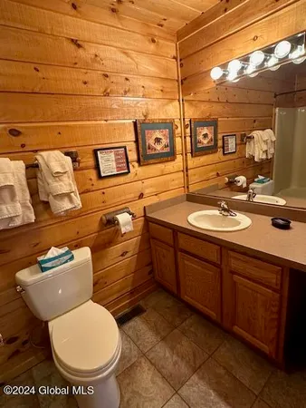 $43,000 | 3210 Lake Shore Drive, Unit 27 INTERVAL 10, Lake George, NY 12845