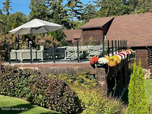 $43,000 | 3210 Lake Shore Drive, Unit 27 INTERVAL 10, Lake George, NY 12845