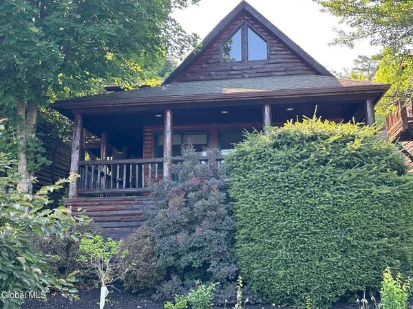 $43,000 | 3210 Lake Shore Drive, Unit 27 INTERVAL 10, Lake George, NY 12845