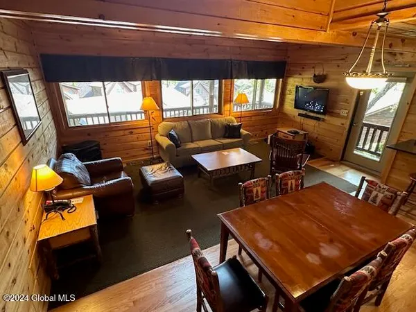 $43,000 | 3210 Lake Shore Drive, Unit 27 INTERVAL 10, Lake George, NY 12845