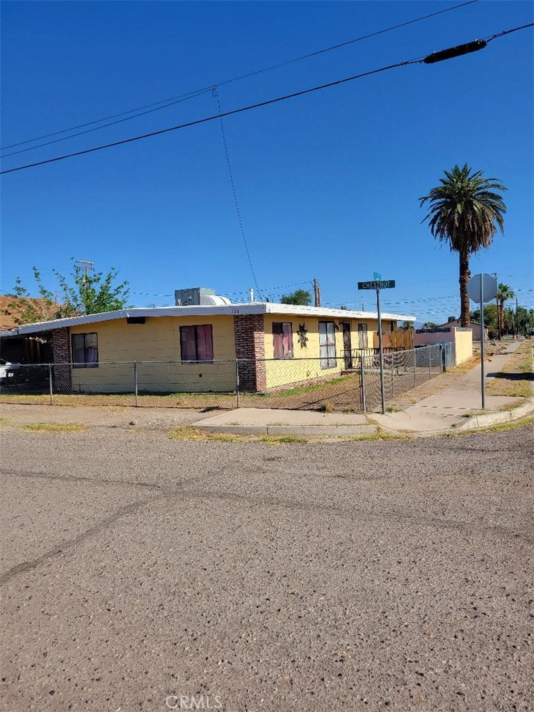 206 Chestnut Street Needles, CA 92363 - Photo 3 of 16