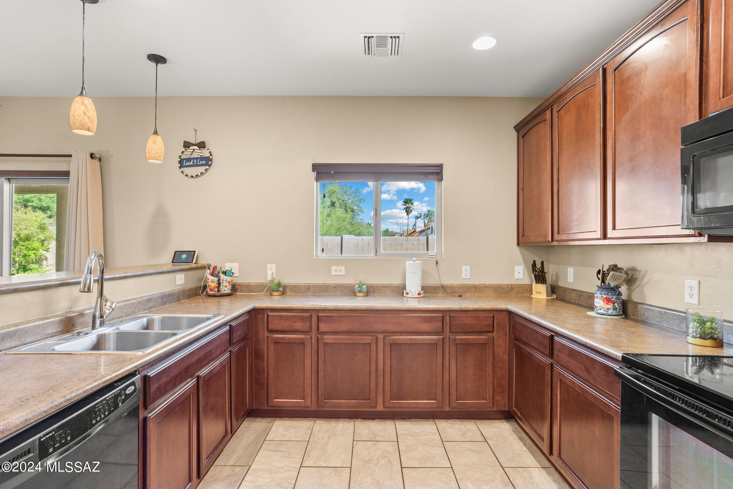 4759 West Countryside Way Tucson, AZ 85742 - Photo 7 of 32