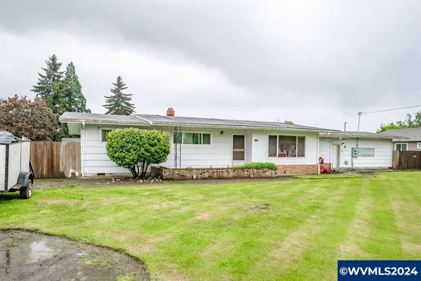 $600,000 | 4752 Swegle Road Northeast, Salem, OR 97301