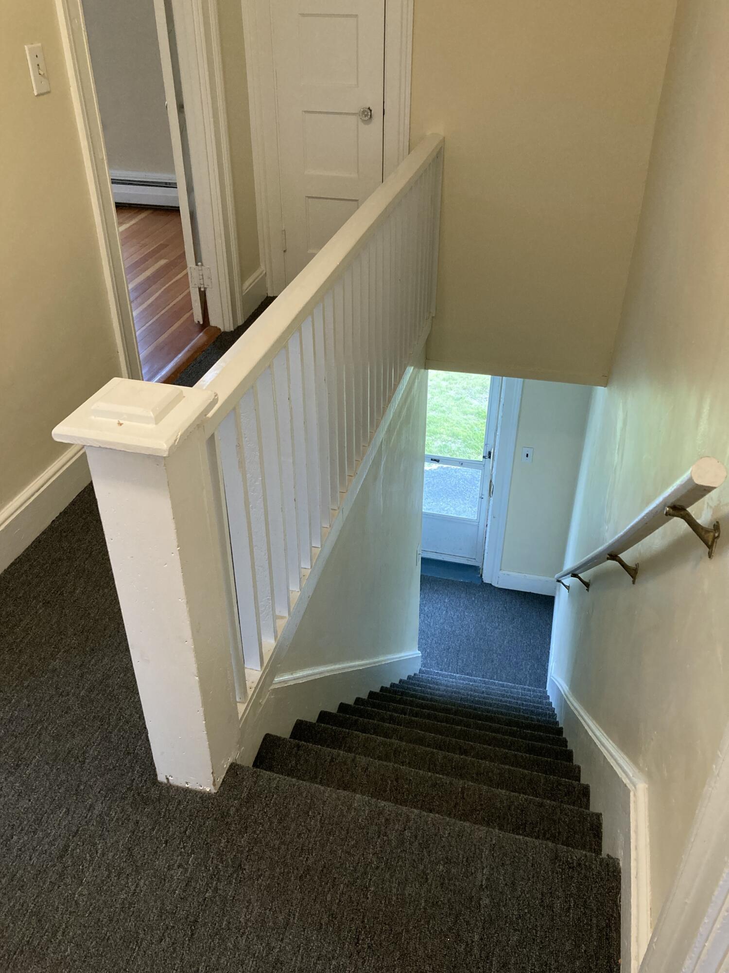 119 Fogg Road Scarborough, ME 04074 - Photo 3 of 28 2nd Floor Entrance