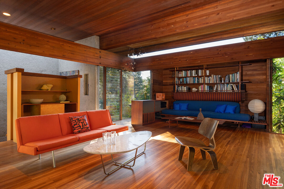 715 Brooktree Road Pacific Palisades, CA 90402 - Photo 11 of 35