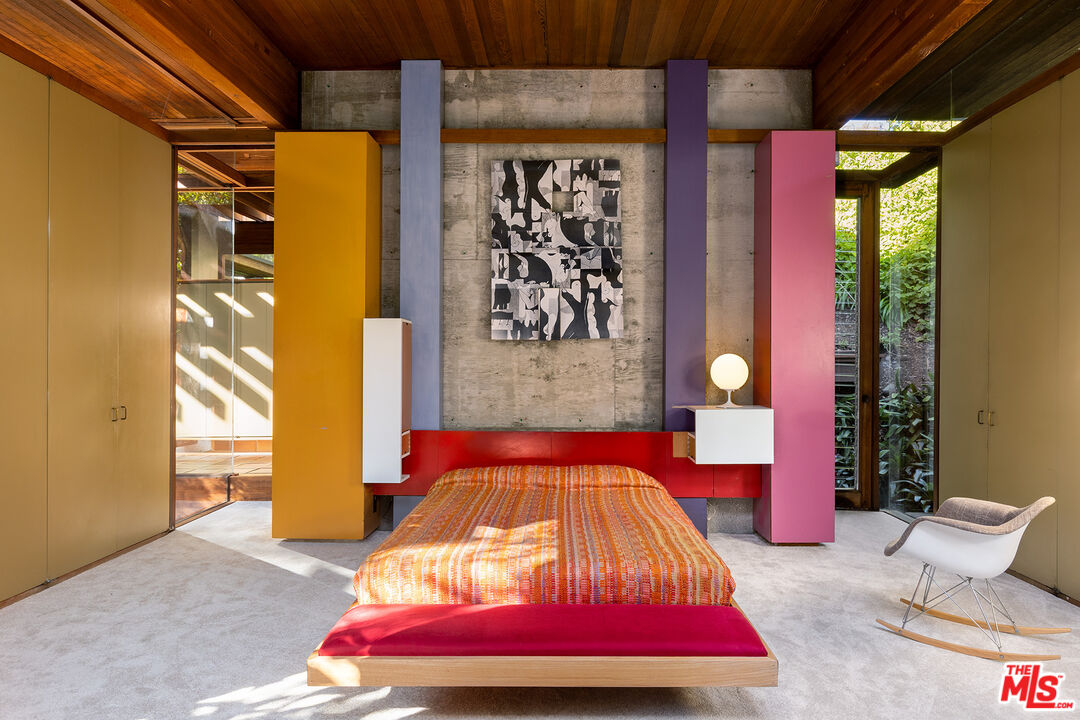 715 Brooktree Road Pacific Palisades, CA 90402 - Photo 15 of 35