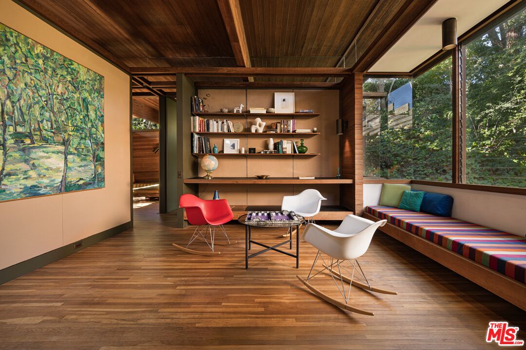 715 Brooktree Road Pacific Palisades, CA 90402 - Photo 18 of 35