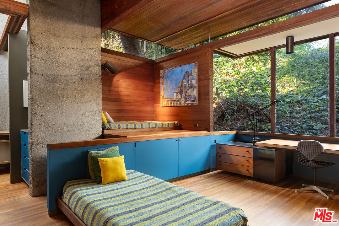 715 Brooktree Road Pacific Palisades, CA 90402 - Photo 19 of 35