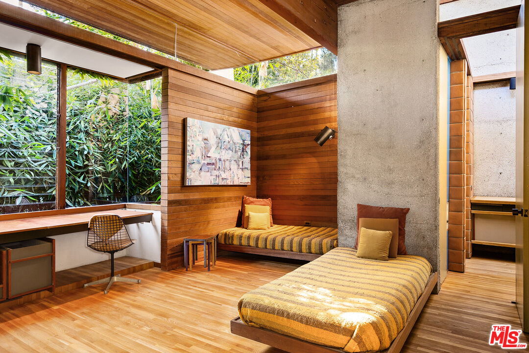 715 Brooktree Road Pacific Palisades, CA 90402 - Photo 21 of 35