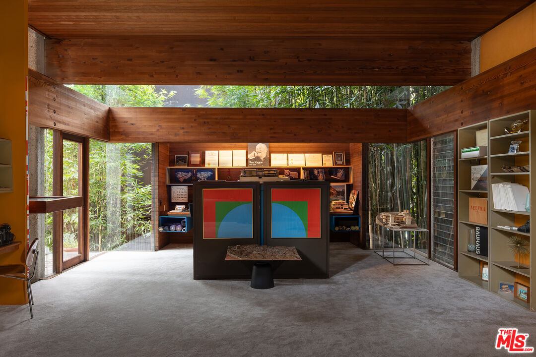 715 Brooktree Road Pacific Palisades, CA 90402 - Photo 27 of 35