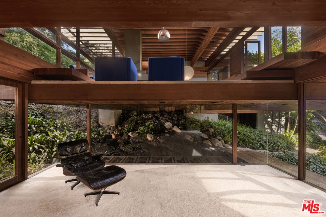 715 Brooktree Road Pacific Palisades, CA 90402 - Photo 29 of 35