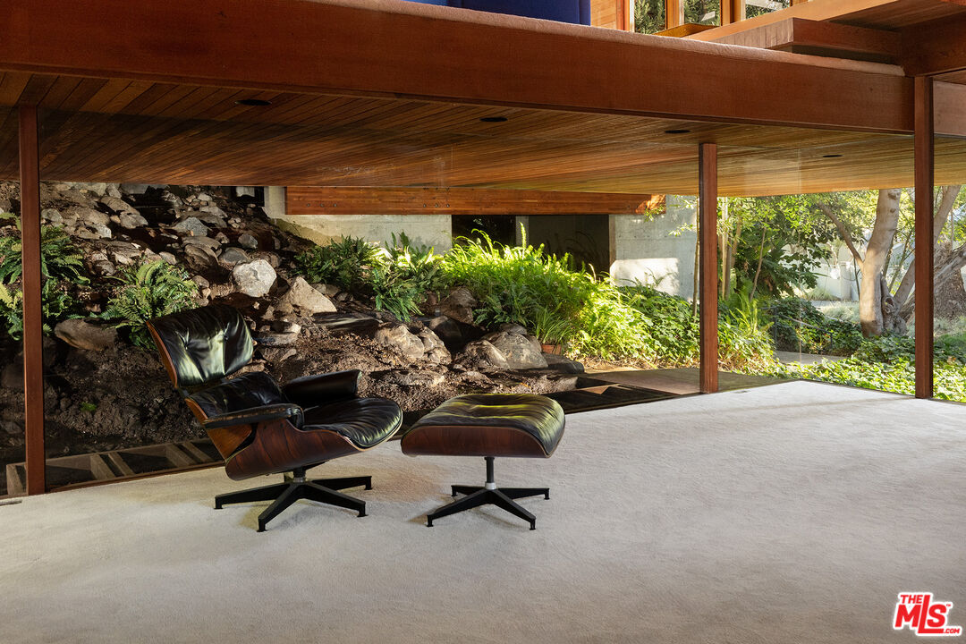 715 Brooktree Road Pacific Palisades, CA 90402 - Photo 30 of 35