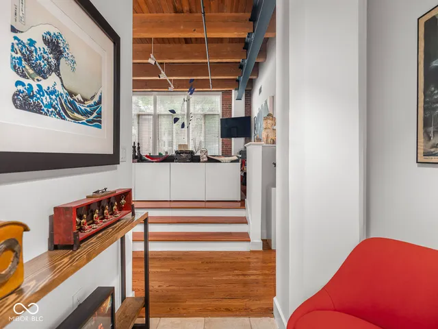 $375,000 | 430 North Park Avenue, Unit 104, Indianapolis, IN 46202