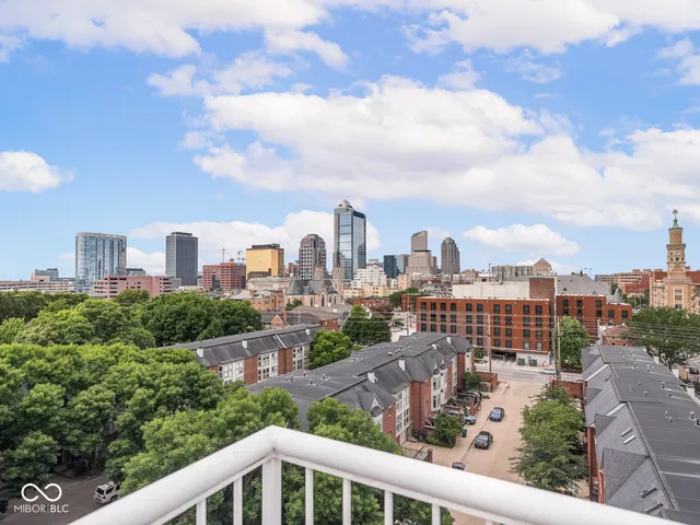 $375,000 | 430 North Park Avenue, Unit 104, Indianapolis, IN 46202