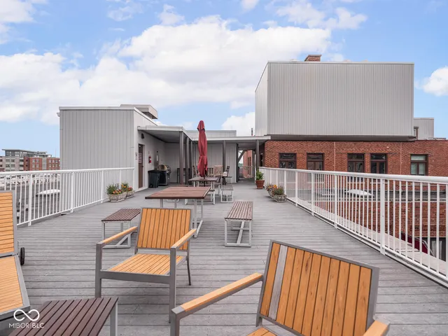 $375,000 | 430 North Park Avenue, Unit 104, Indianapolis, IN 46202