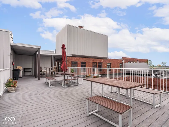 $375,000 | 430 North Park Avenue, Unit 104, Indianapolis, IN 46202