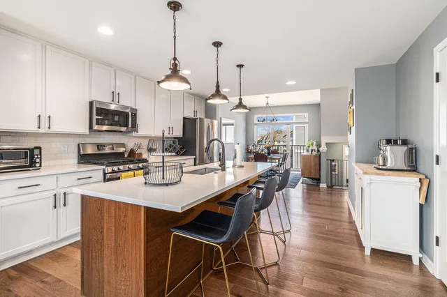 $599,900 | 2759 Bristol Rdg Drive, Ann Arbor, MI 48105