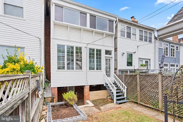 $5,000 | 2432 Tunlaw Road Northwest, Washington, DC 20007