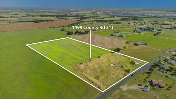 $999,900 | 1499 Cr 311 Drive, Jarrell, TX 76537