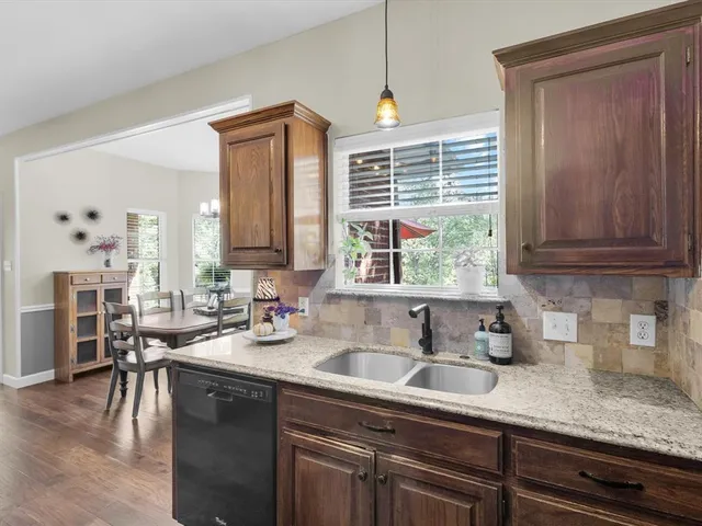 $480,000 | 626 Briar Court, Kennedale, TX 76060