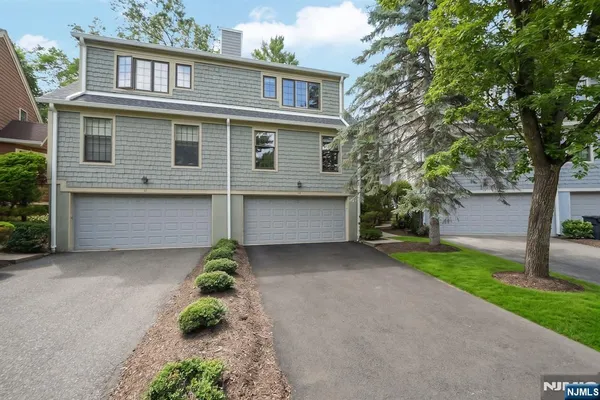 $600,000 | 15 Nuthatcher Court, Wayne, NJ 07470