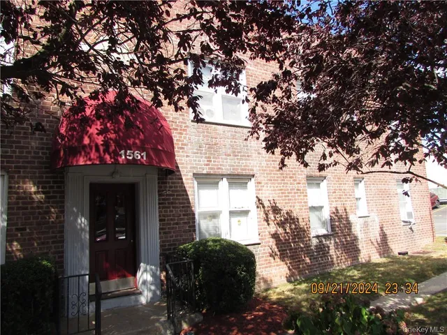 $157,900 | 1561 Central Park Avenue, Unit I5, Yonkers, NY 10710