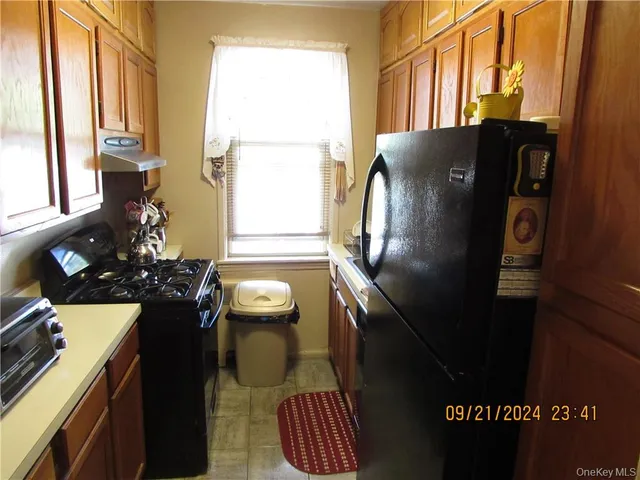 $157,900 | 1561 Central Park Avenue, Unit I5, Yonkers, NY 10710