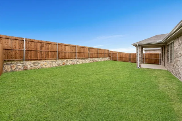 $2,650 | 2221 Horseshoe Lane, Seagoville, TX 75159