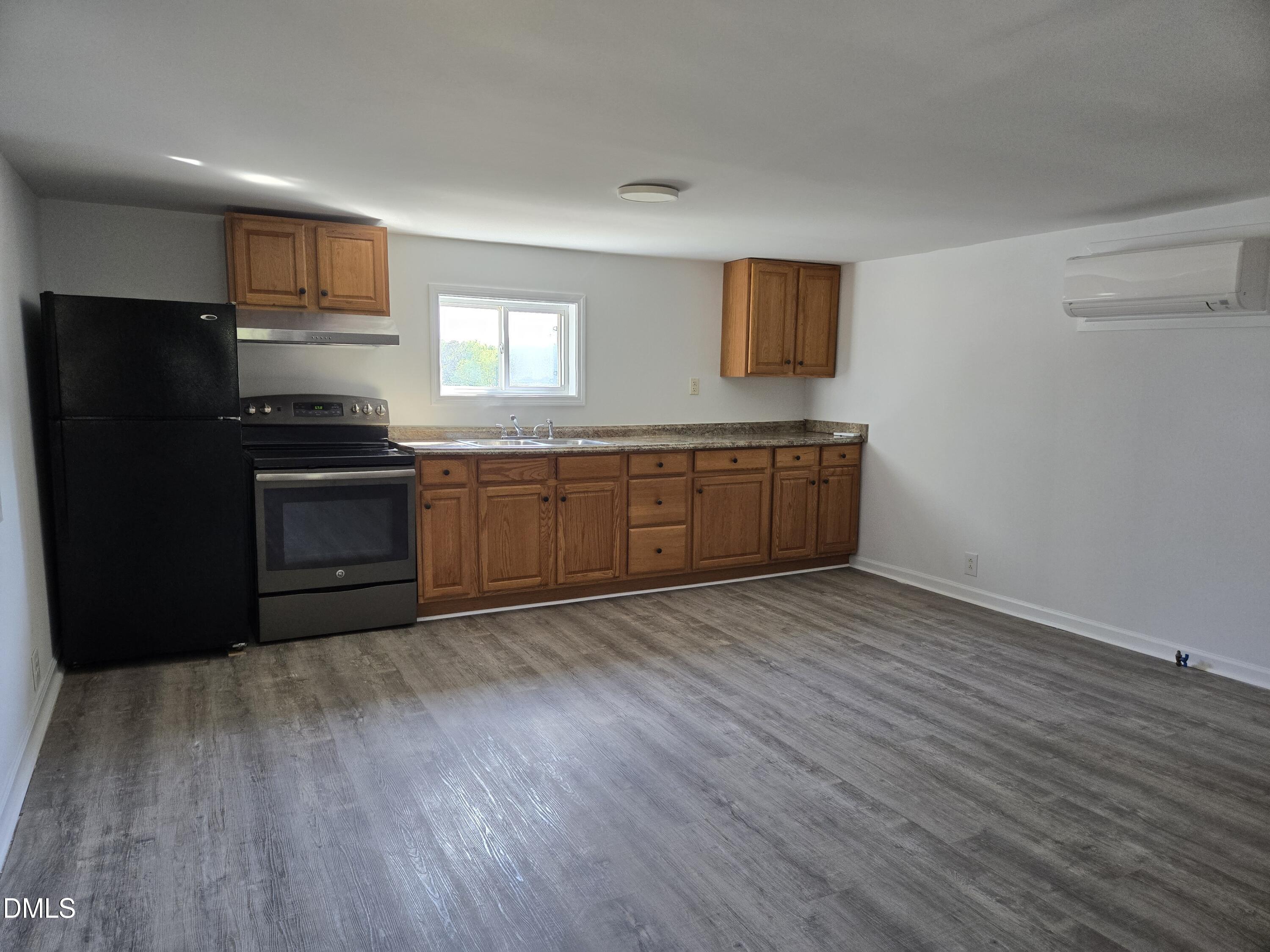 500 Lynch Road Selma, NC 27576 - Photo 2 of 10 1000032029