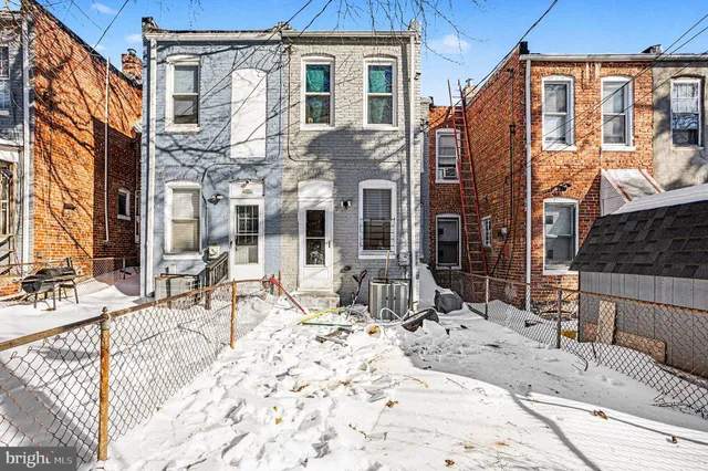 a picture of a wall with white wall painting