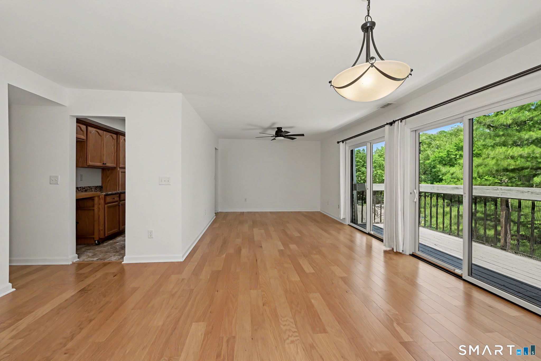 73 Riverside Avenue, Unit 3A Stamford, CT 06905 - Photo 4 of 26