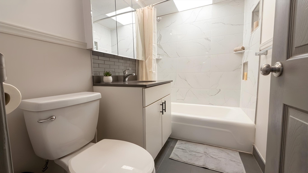 80 High Street, Unit 101 Dedham, MA 02026 - Photo 17 of 18