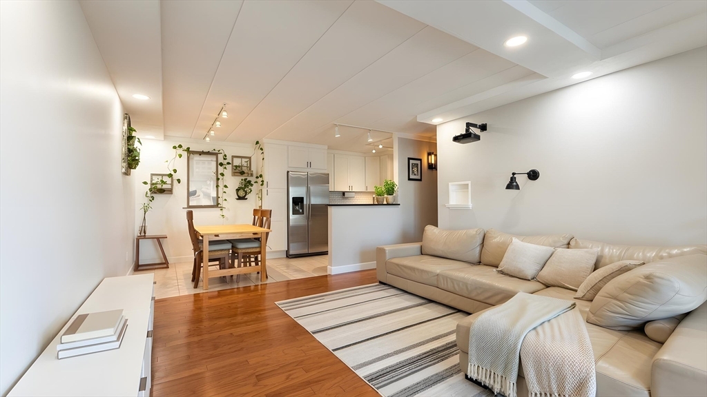 80 High Street, Unit 101 Dedham, MA 02026 - Photo 3 of 18