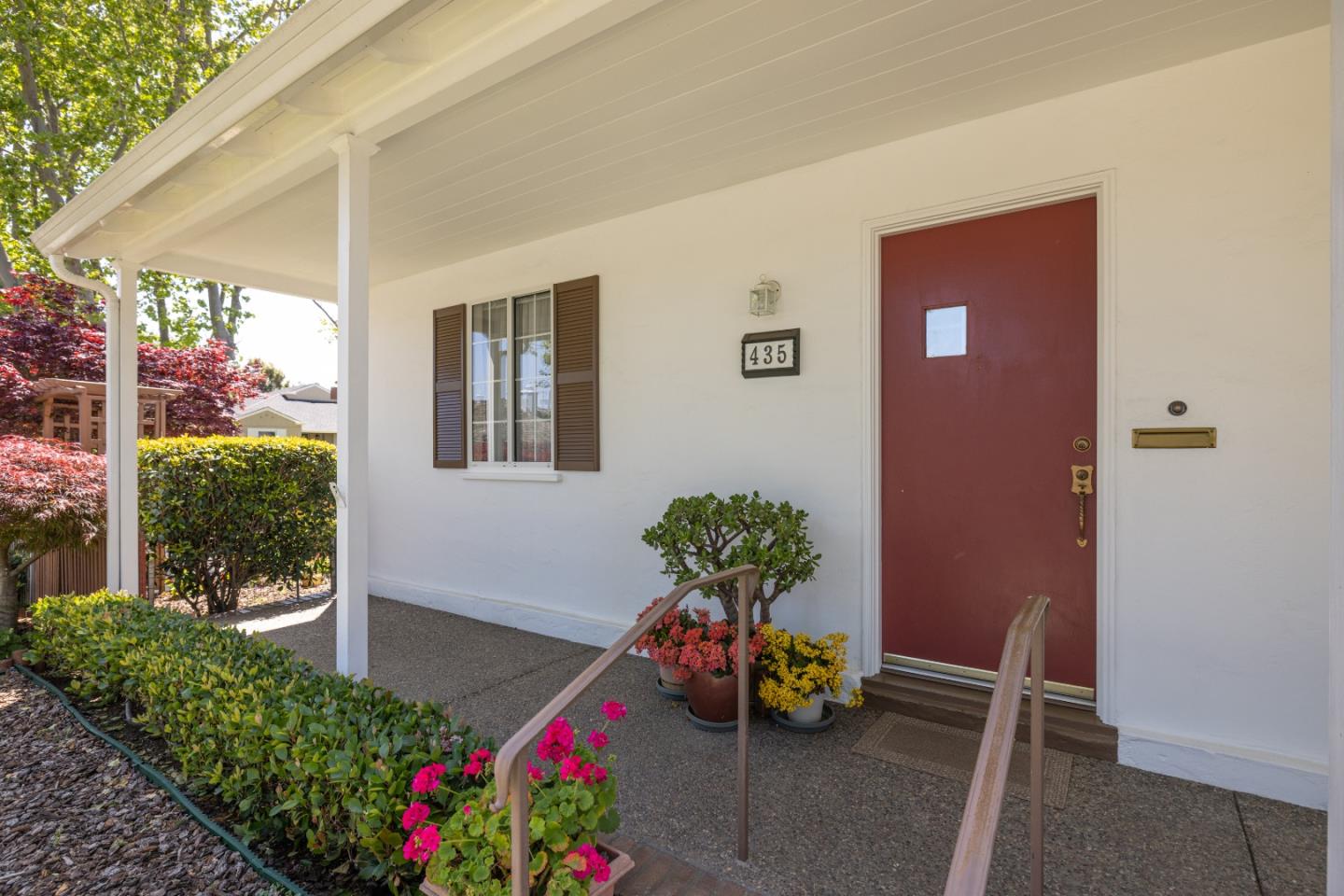 435 Bloomfield Road Burlingame, CA 94010 - Photo 6 of 28 Gallery Image 6