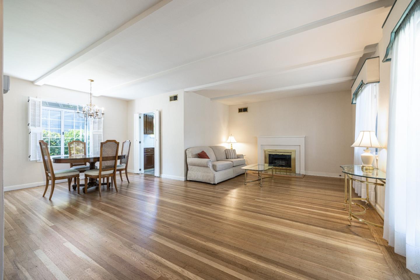 435 Bloomfield Road Burlingame, CA 94010 - Photo 7 of 28 Gallery Image 7