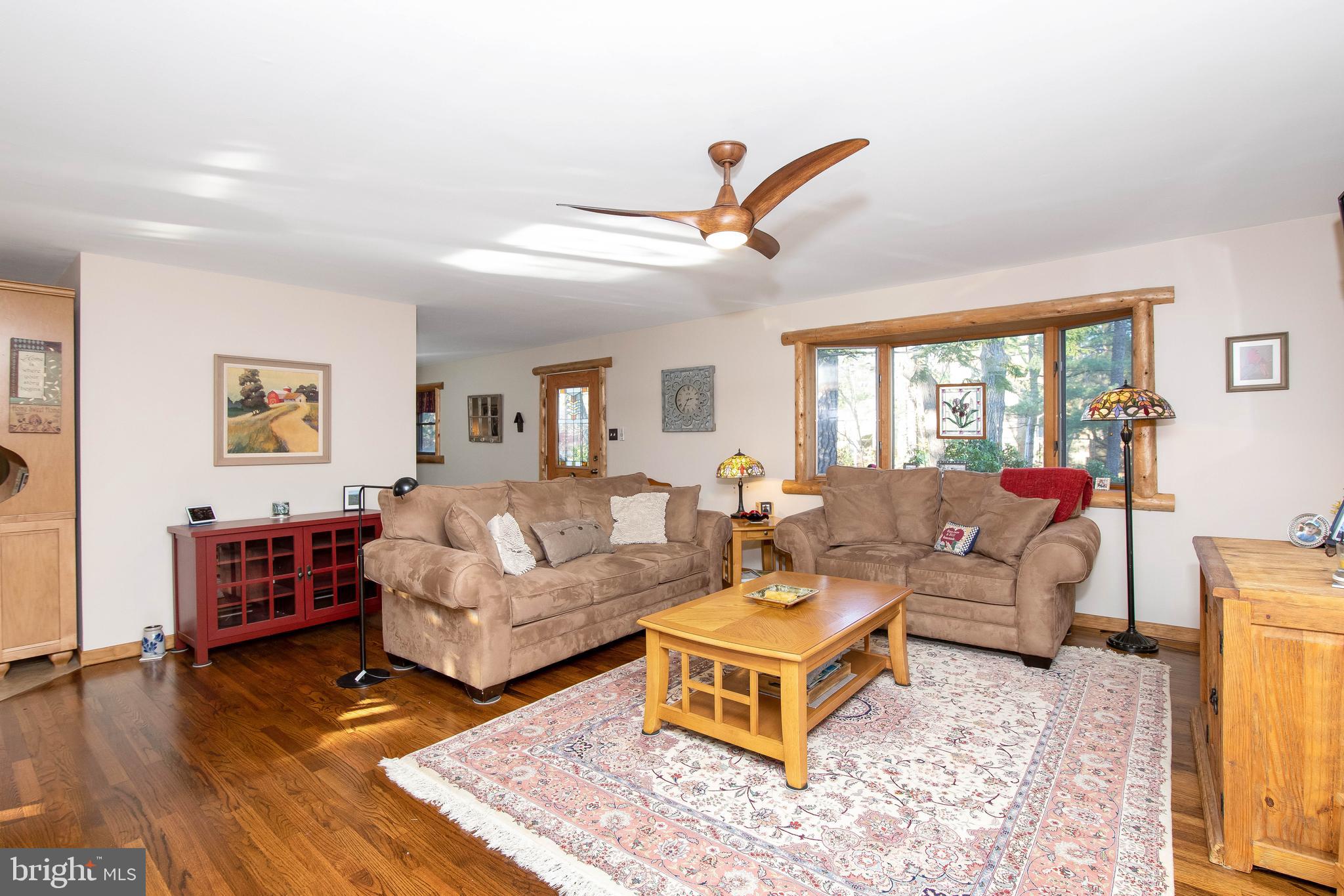 136 Tabernacle Road Medford Lakes, NJ 08055 - Photo 6 of 38 Living Room